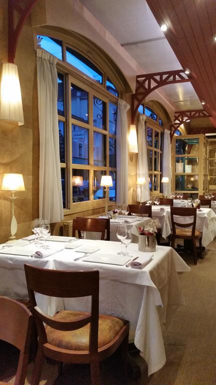 Hotel Chambord Vichy Bagian luar foto