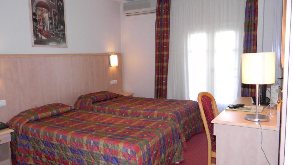 Hotel Chambord Vichy Ruang foto
