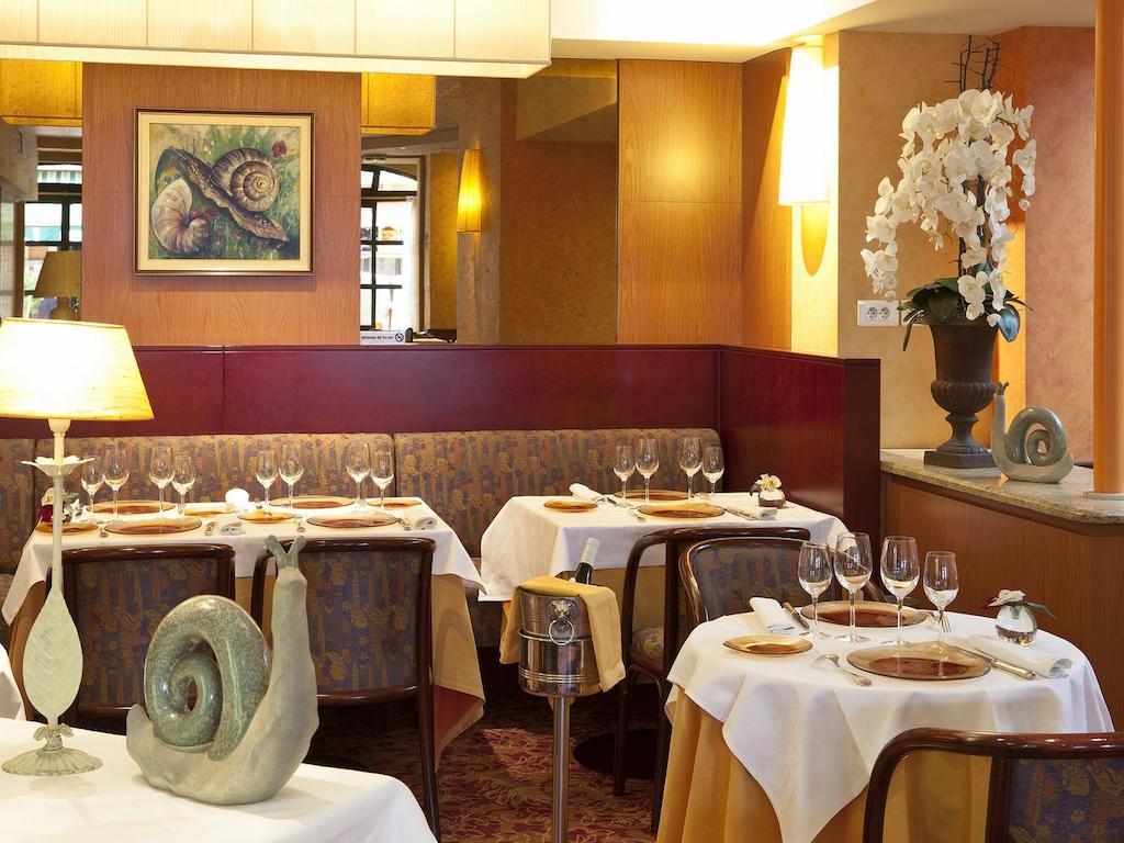 Hotel Chambord Vichy Bagian luar foto